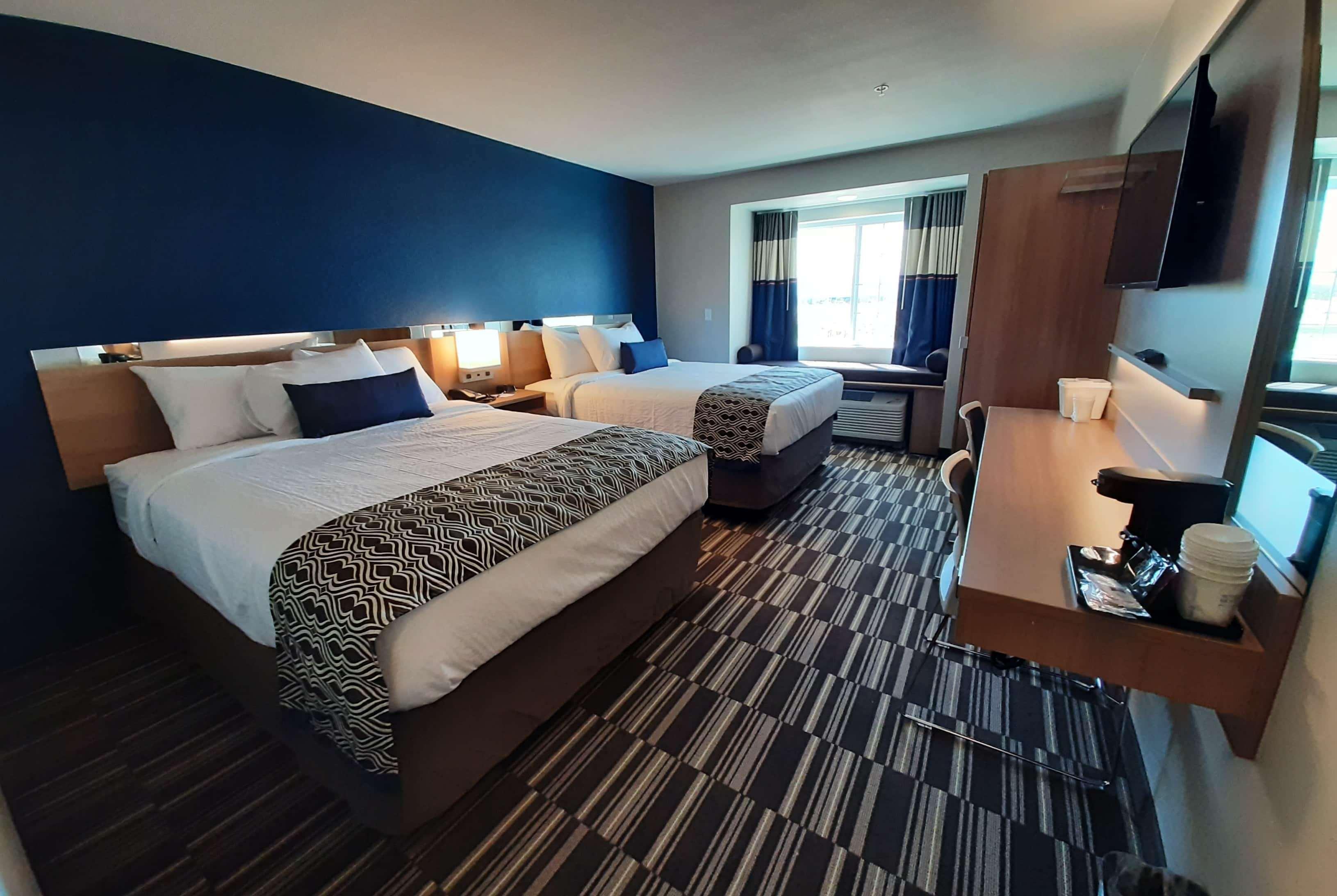 Hotel Microtel & By Wyndham